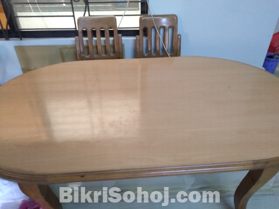 Dinning table with 6 chairs